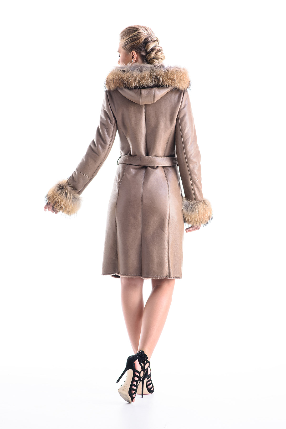 Fur coat for women 102 GV taupe 2 Fur coat for women 102 GV taupe 2