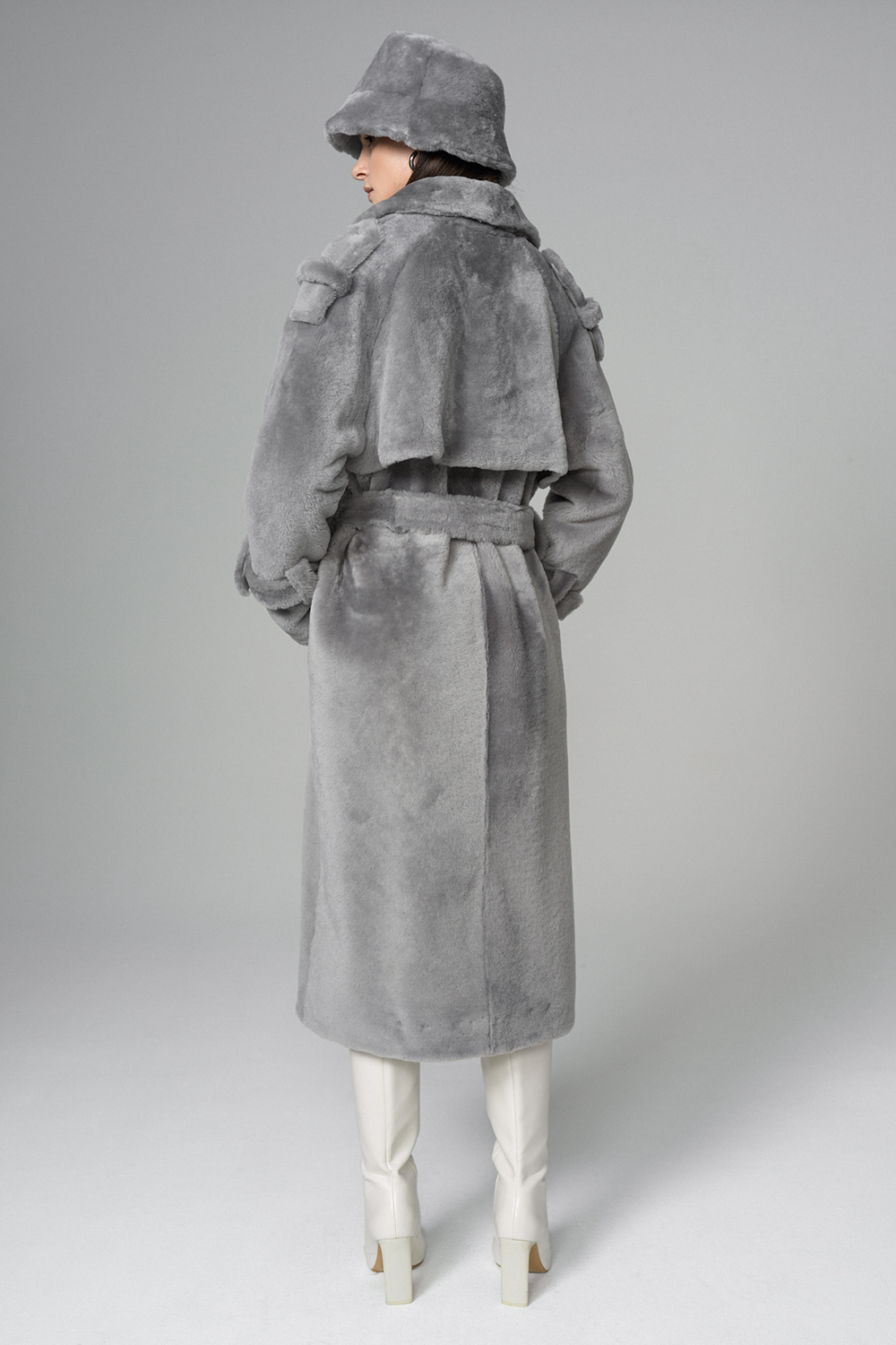 Fur overcoat with fanny pack 2081 grey 4