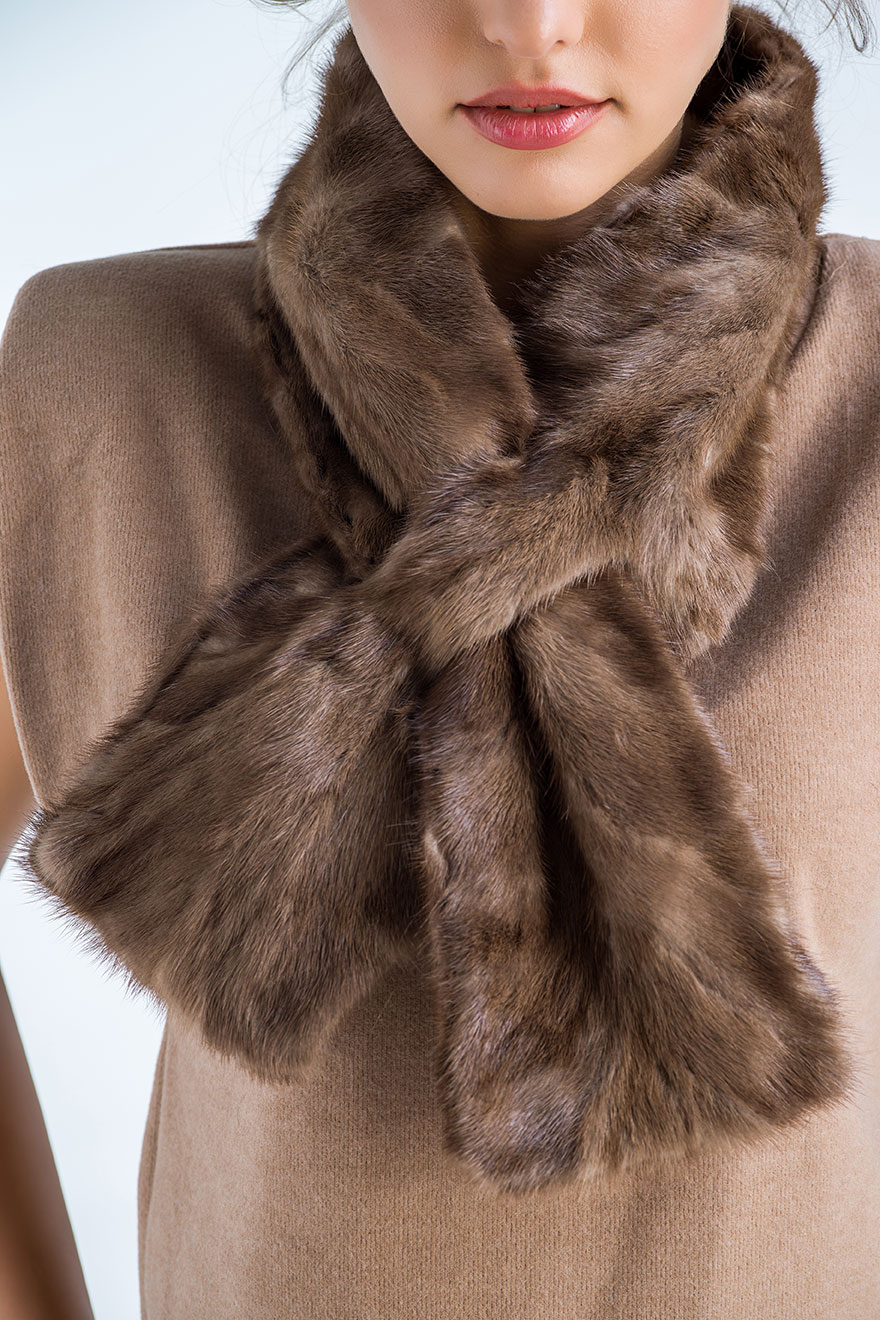 Mink fur scarf 964 taupe 2