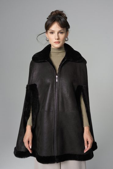 Reversible merino fur cape 476 black 3