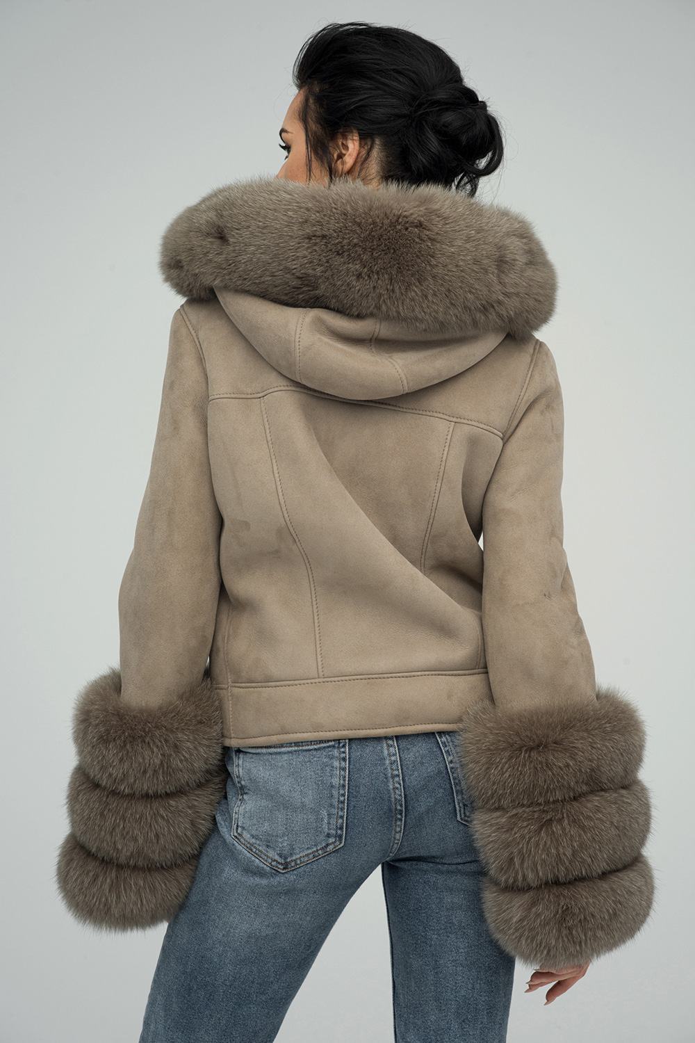 Sheepskin and polar fox fur jacket 2047 taupe 2 Sheepskin and polar fox fur jacket 2047 taupe 2