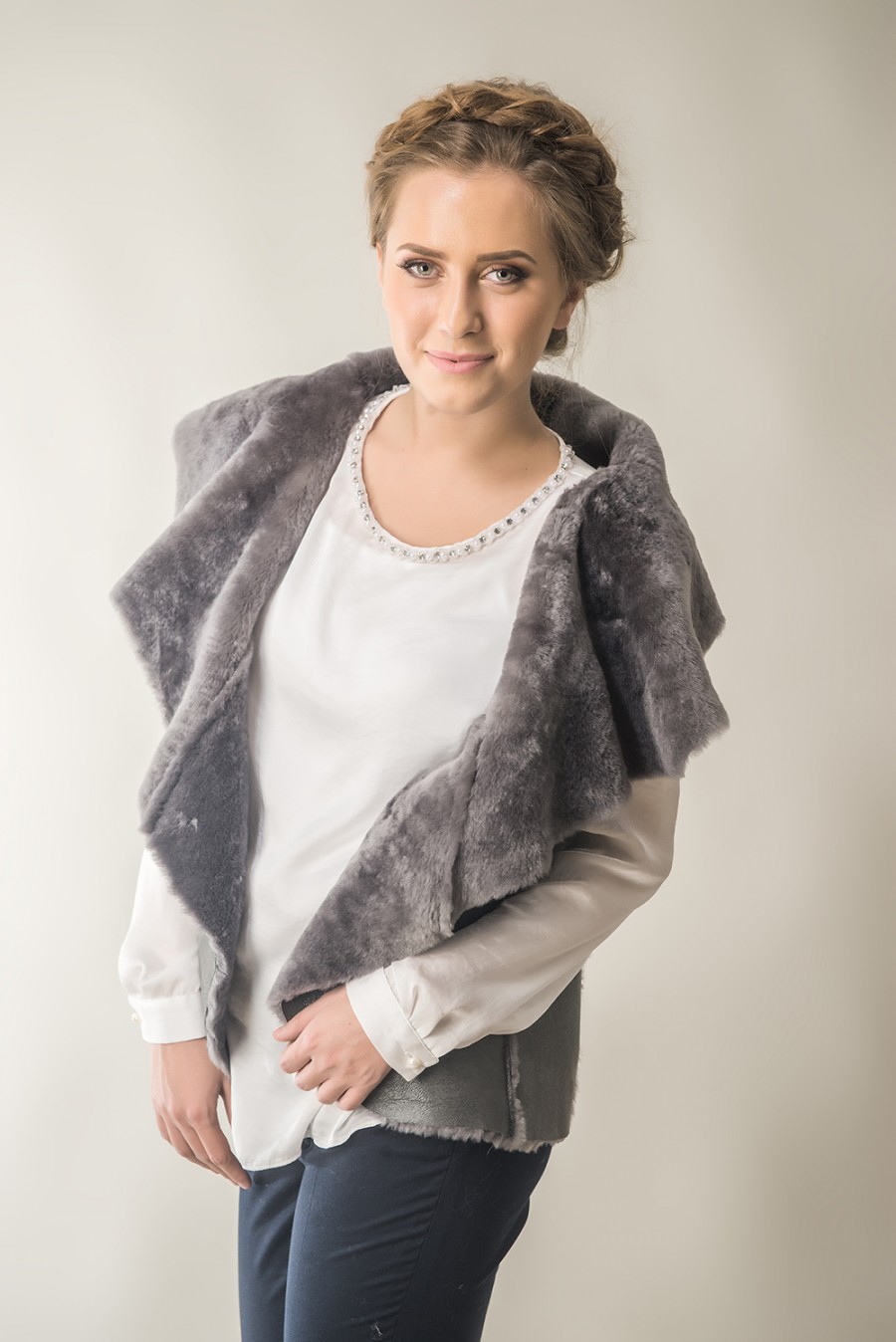 womens fur gilet 423 grey 11