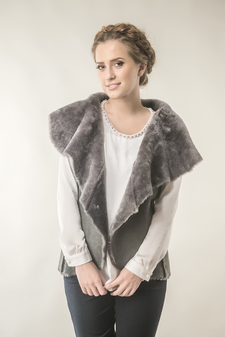 womens fur gilet 423 grey 31