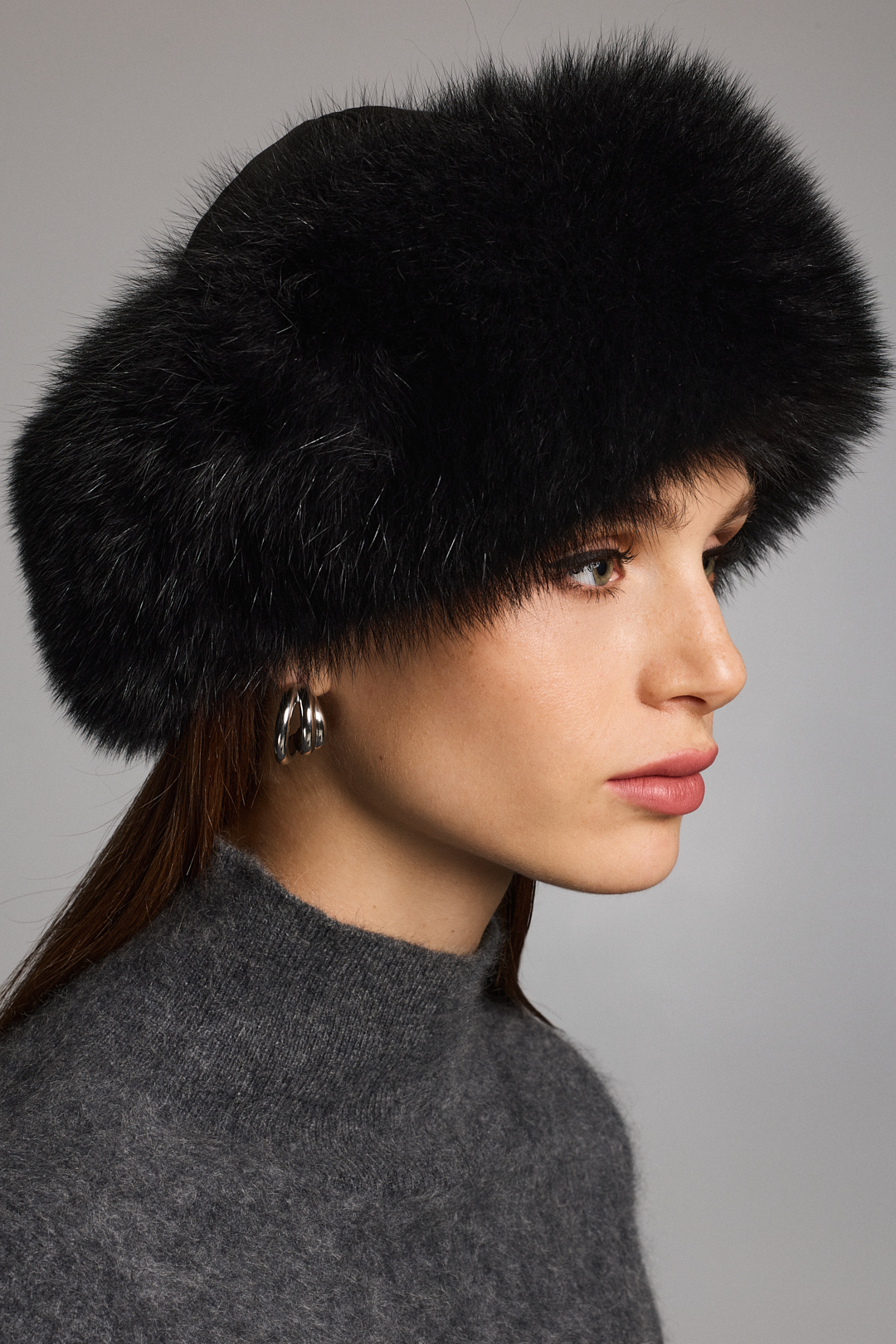 Fox Fur Hat 545 black (3) Fox Fur Hat 545 black (3)