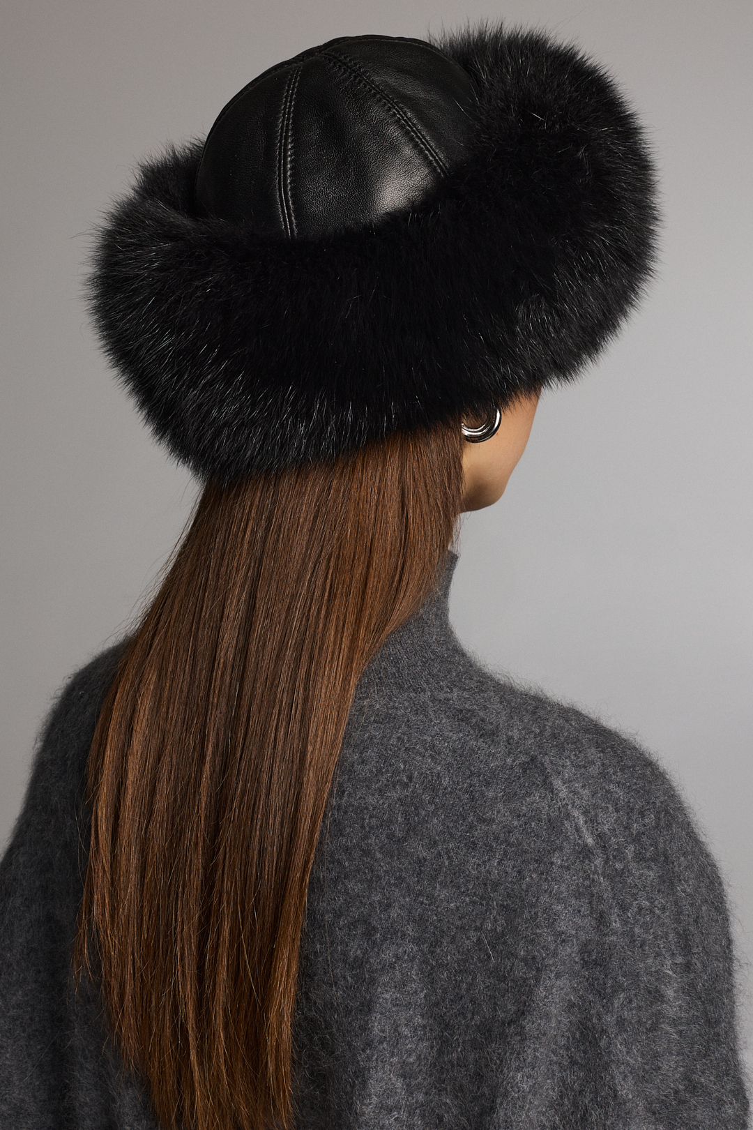 Fox Fur Hat 545 black (4) Fox Fur Hat 545 black (4)